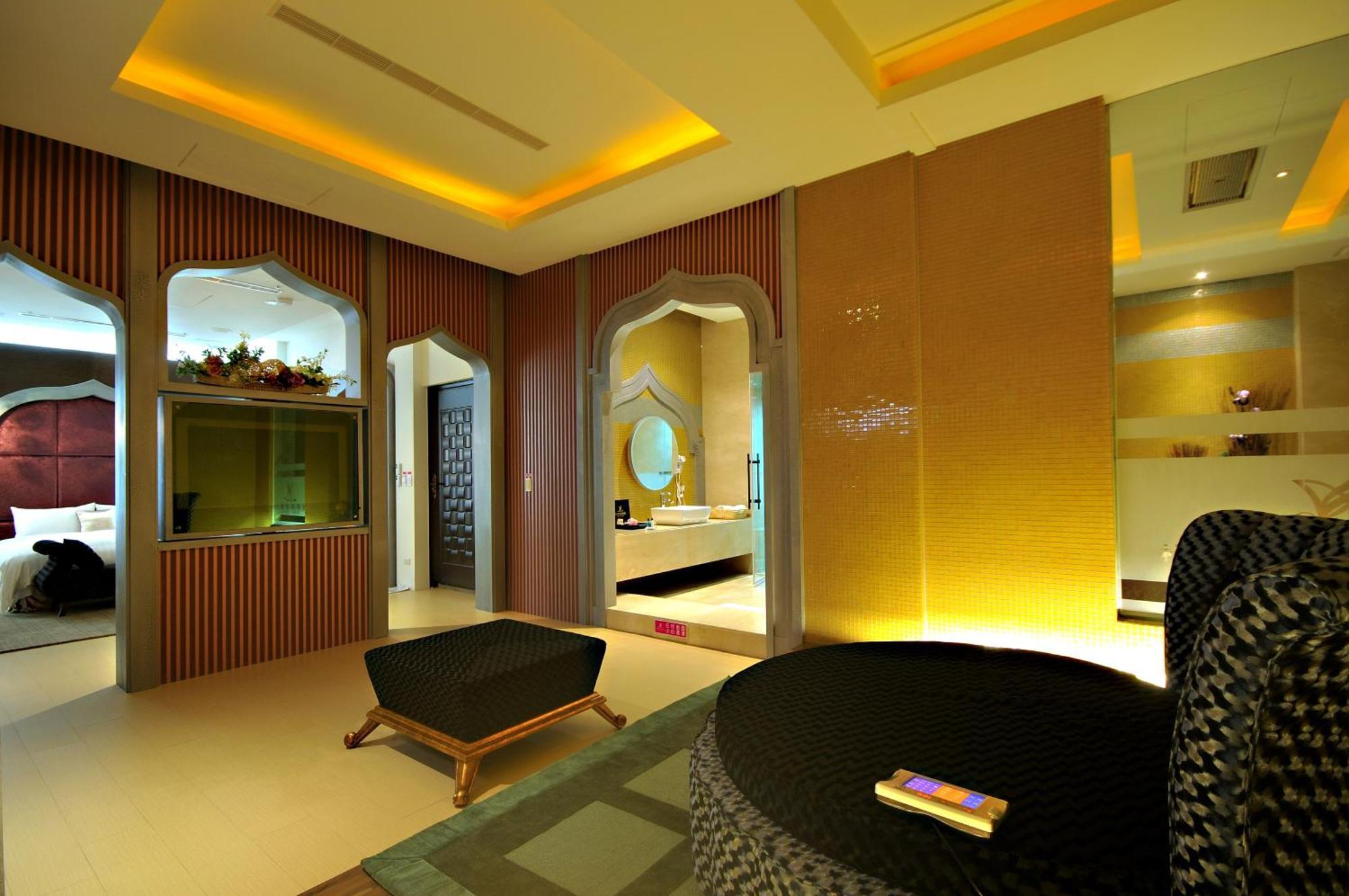 Dubai Motel Yilan Exterior foto