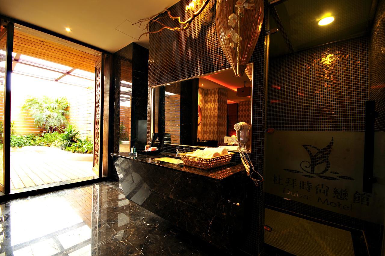 Dubai Motel Yilan Exterior foto
